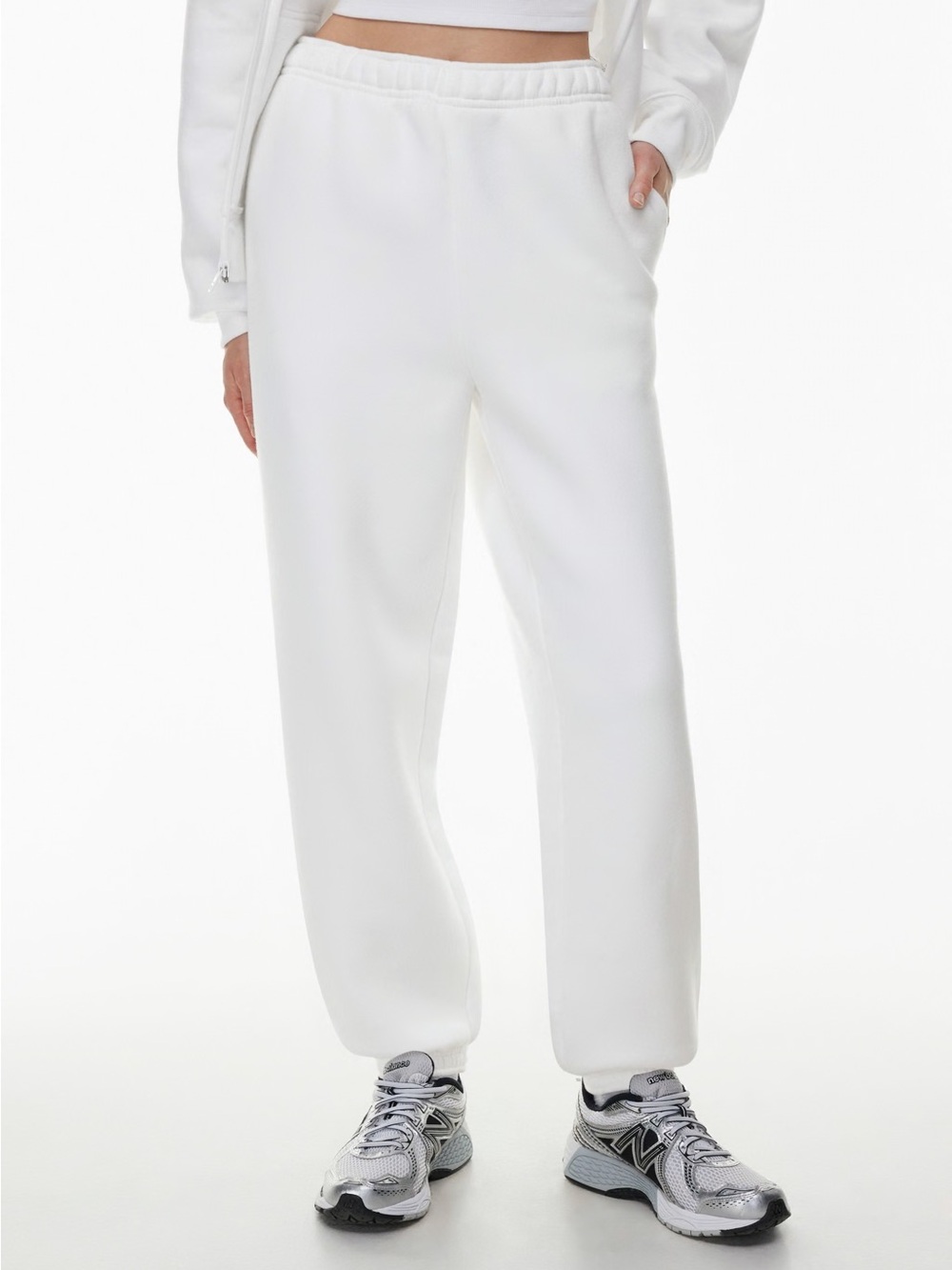 BNWT TNA Aritzia Cozy White Fleece Jogger Pants sweatpants